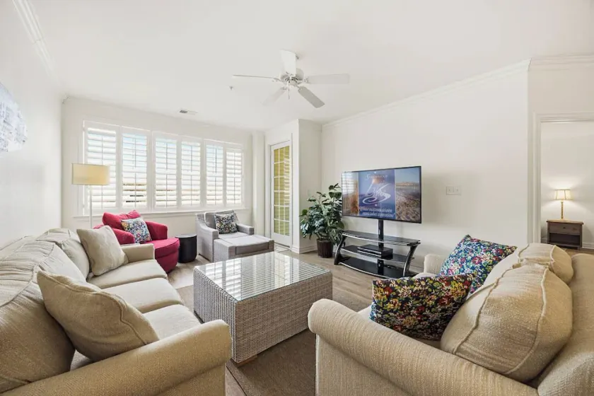 Seaside Delight | 350 ft from the beach | Community Pool - Image 1