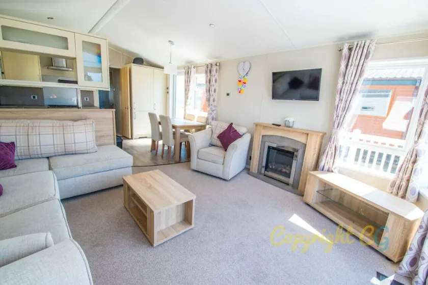 SBL54 - Camber Sands Holiday Park - Mini Lodge - 3 Bedrooms - Decking - Dishwasher - Private Parking - Image 1