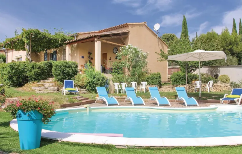 4 Bedroom Beautiful Home In Goult - Image 1