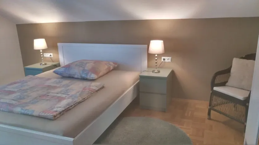 Bright apartment balcony, 2 bedrooms - new bathroom 2023 - Image 1