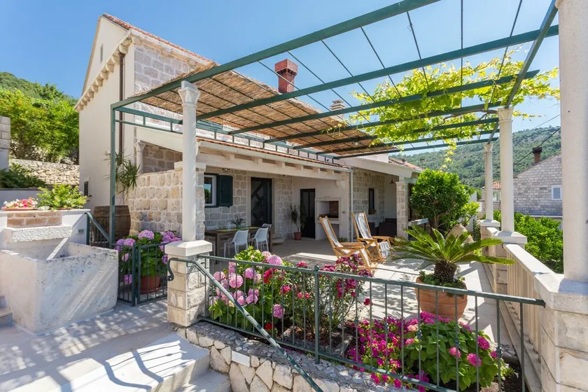 Traditionelt kroatisk hus Dolina med spektakulær havudsigt 15 km fra Dubrovnik - Image 1