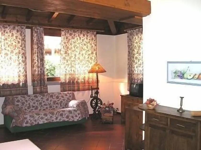 HOLIDAY HOME L 'ARNIEN \"LE MARGHERITE\" lejlighed til 4-5 personer stueetagen - Image 1