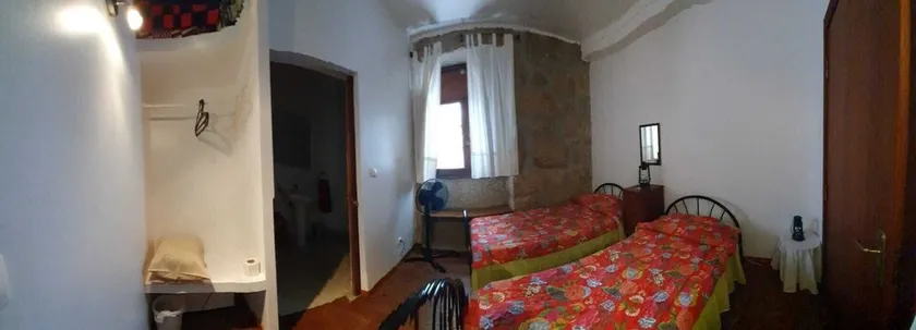 Casa dos Caseiros - Porta 4 - Image 1