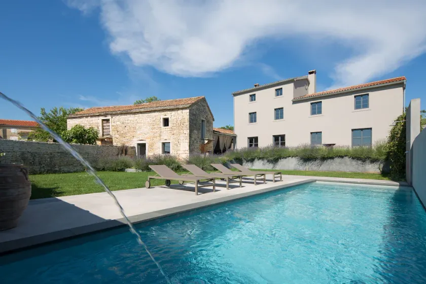 Villa B2 - Six Bedroom Villa with Pool - Image 1