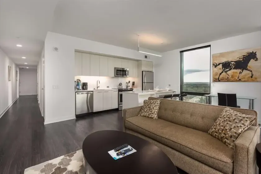 Downtown Reston | Mins to Dulles Airport | VA - Image 1