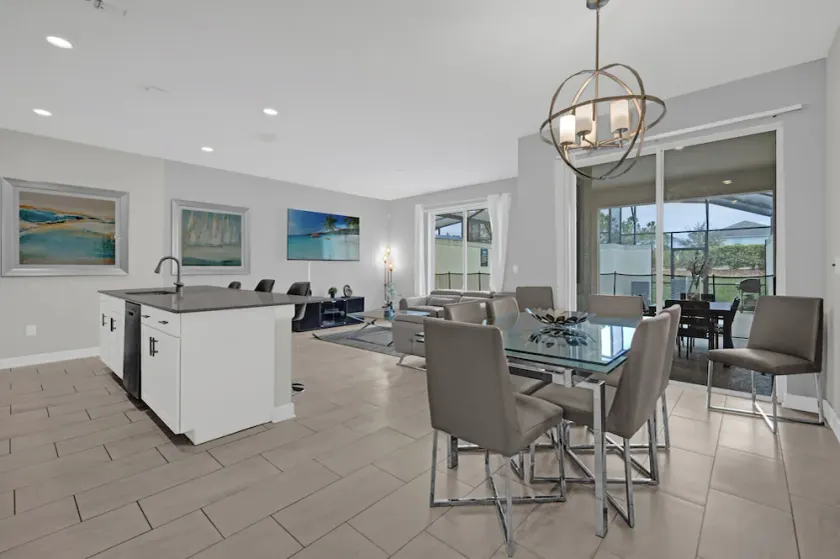 Luxury Davenport Home Perfect Family Getaway - Image 1