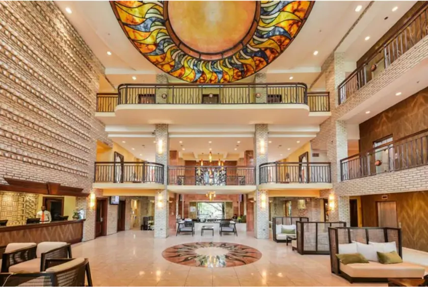 Karibe Hotel - Image 1