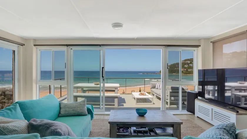 Palm Beach Front Rocklands - Image 1