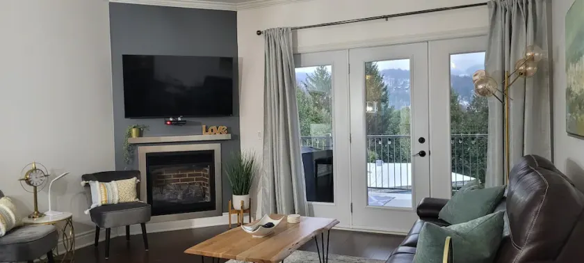 Superbe condo - Navette de Ski Gratuite #202 - Image 1