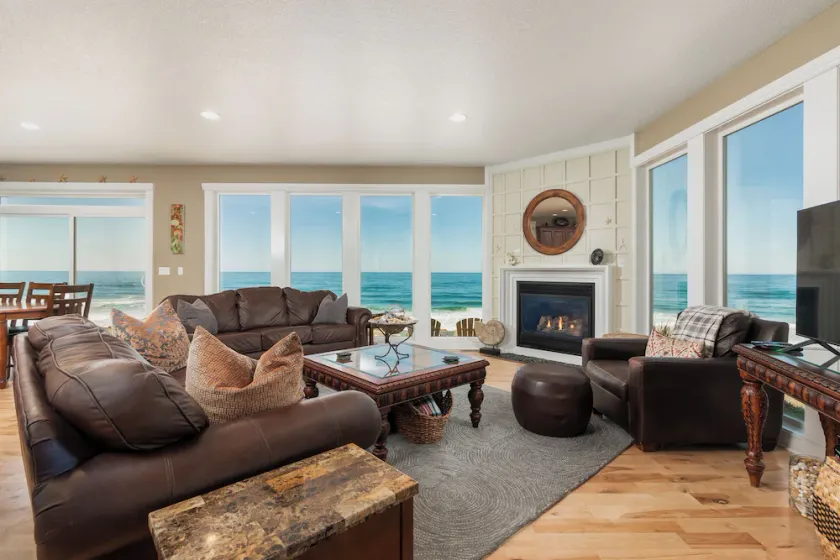 Ocean Front Luxury Home - Image 1