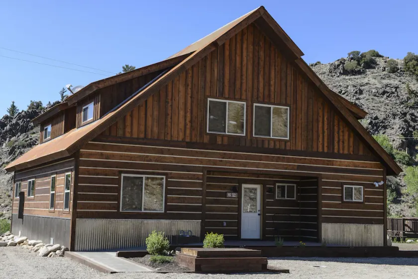 Fabulous 5 BR Vacation Home on the Taylor River - Image 1