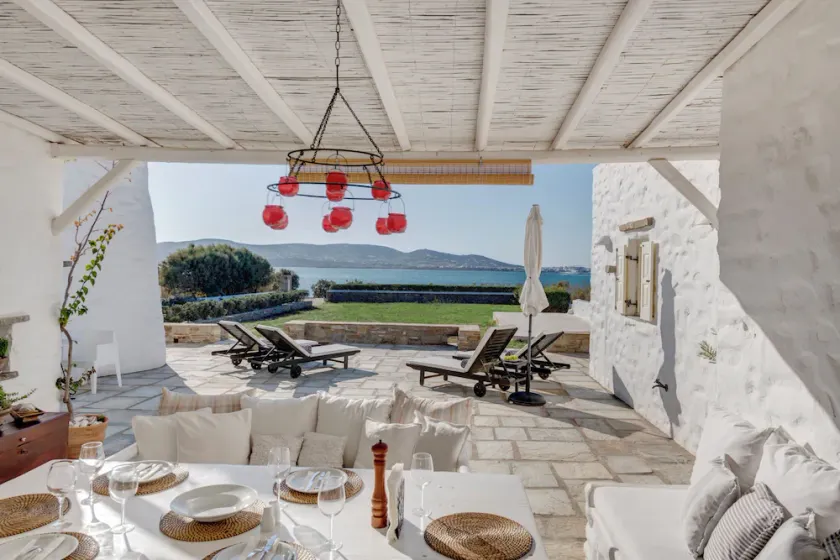 Beachfront villa med fantastisk havsutsikt. - Image 1