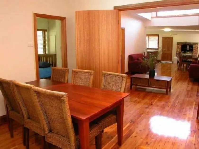 Avoca, Lakeside & Beachside - Image 1