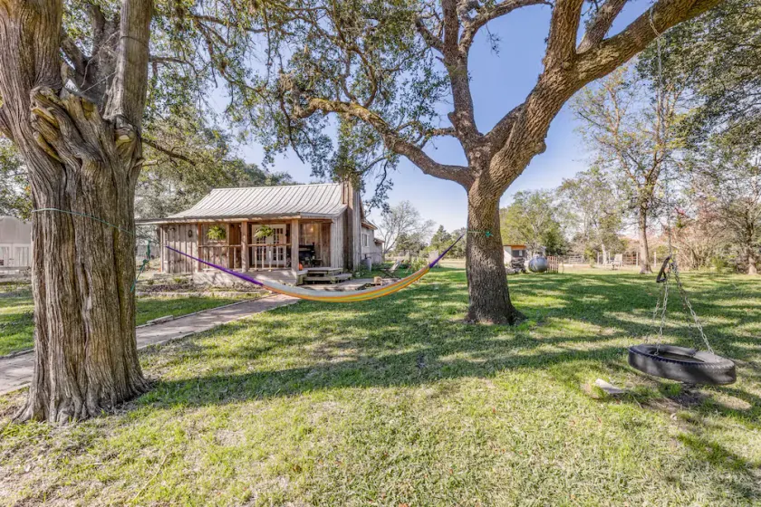 Sleeps 10! Country Cabin w/ Playground, Hammock & Chickens - Image 1