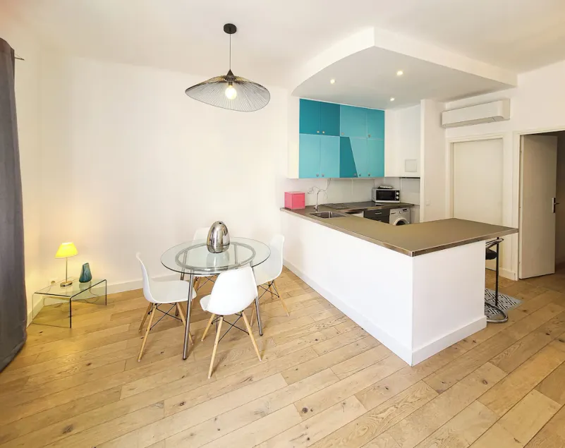 Charming cosy and sunny apartment in the picturesque  port of Nice disctrict - Image 1