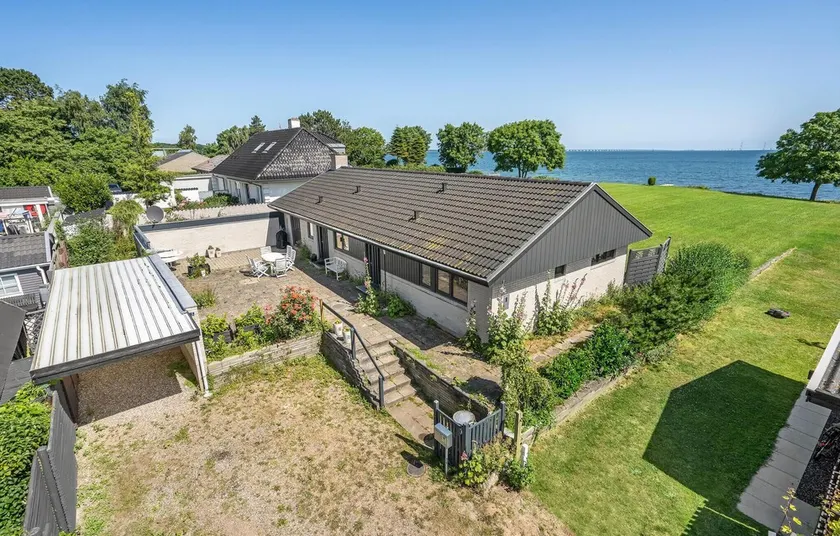 3 Bedroom Cozy Home In Frørup - Image 1