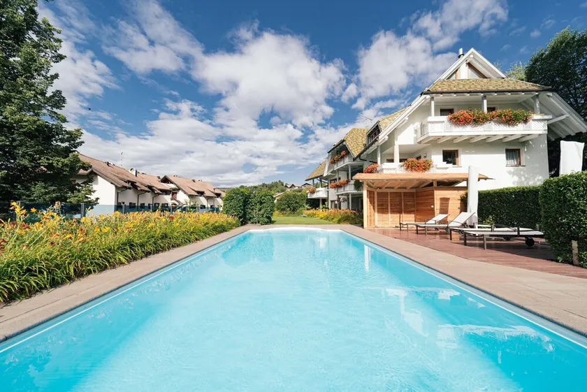 Charming Apartment \"Steppe\" in Villa Anina with Pool - Image 1