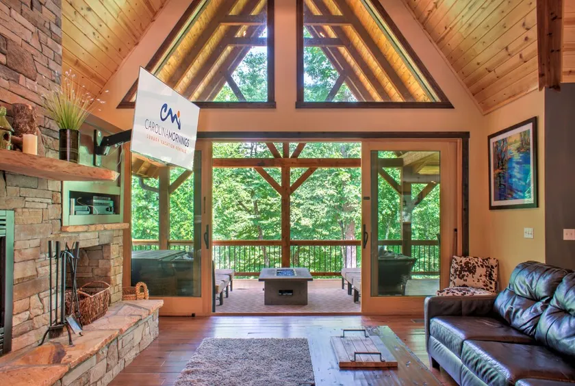 Riverfront Luxury Lodge w/ Hot Tub + Biltmore Pass | Pet-Friendly Paradise - Image 1