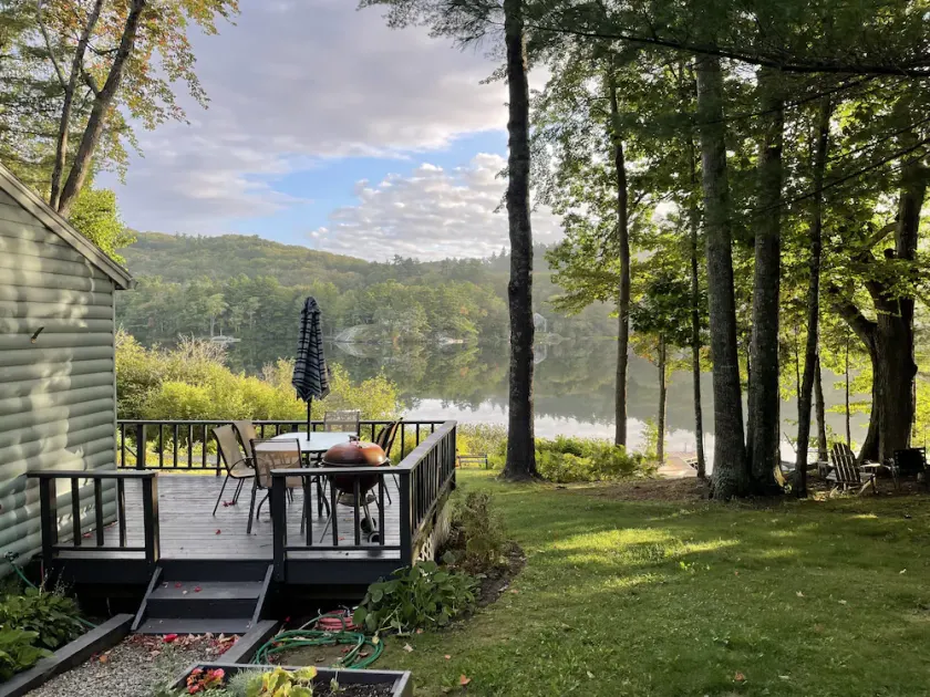 Lovely Waterfront Cottage, Dog friendly, 4 miles from Town and Ocean - Image 1