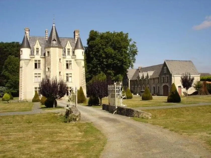Castle Gem Hideaway in the Loire Valley - Image 1