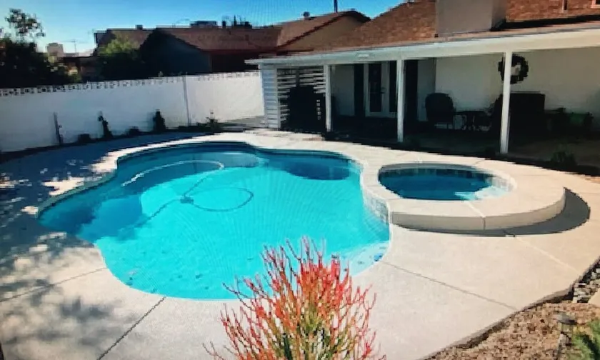 Beautiful 4 Bedroom 3 Bath Vacation Home Pool/Spa - Image 1