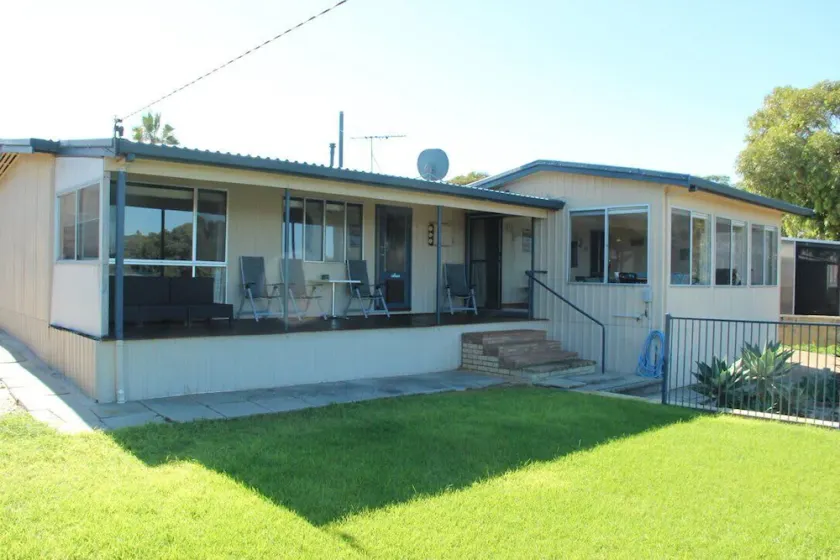 The Beach Shack - OCEAN VIEWS, CLOSE TO THE BEACH - Image 1
