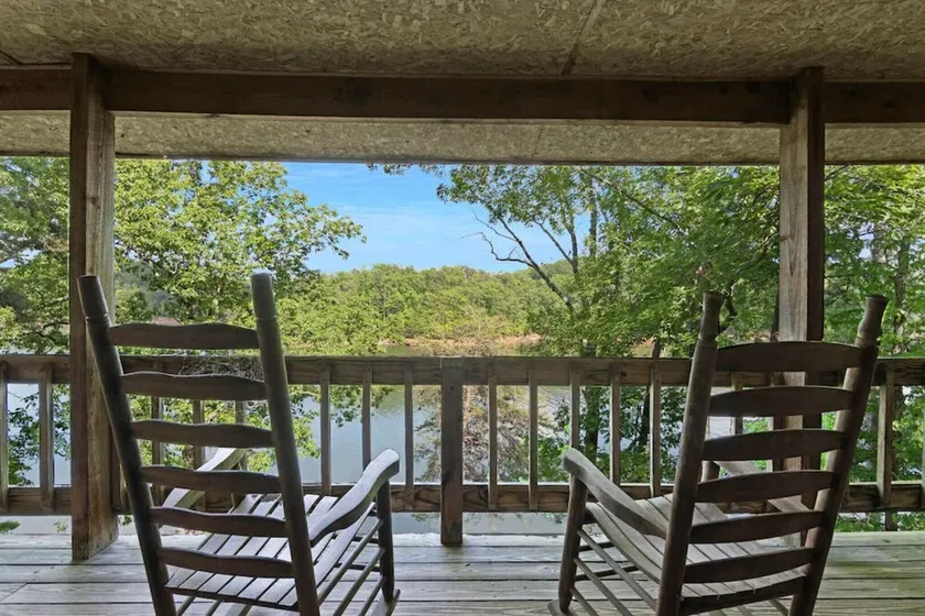 Carters Lake Lakeside Log Cabin #2 includes boat slip at the marina - Image 1