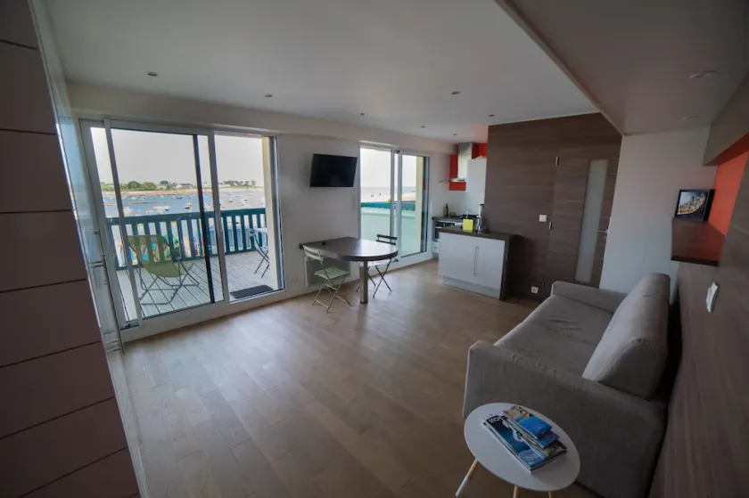 Apartment 2 people feet in the water Ground floor terrace - Image 1