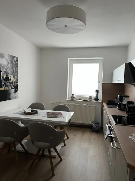 Beautiful spacious apartment in a central location - Image 1