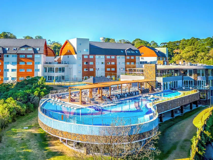 Laghetto Resort Golden Oficial - Image 1