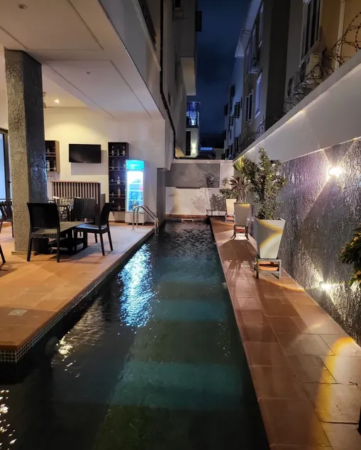 Vievely Suites and Apartments - Image 1