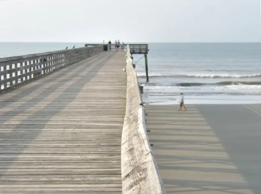 3rd Floor Oceanfront Condo!! Community Pool & Pier w/ 1000 ft fishing pier! - Image 1