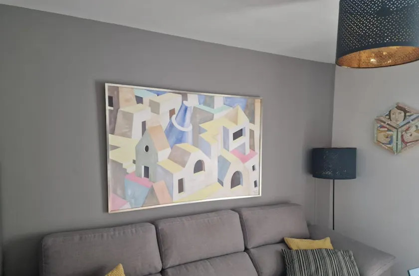 EL ÚNICO apartment with art - Image 1