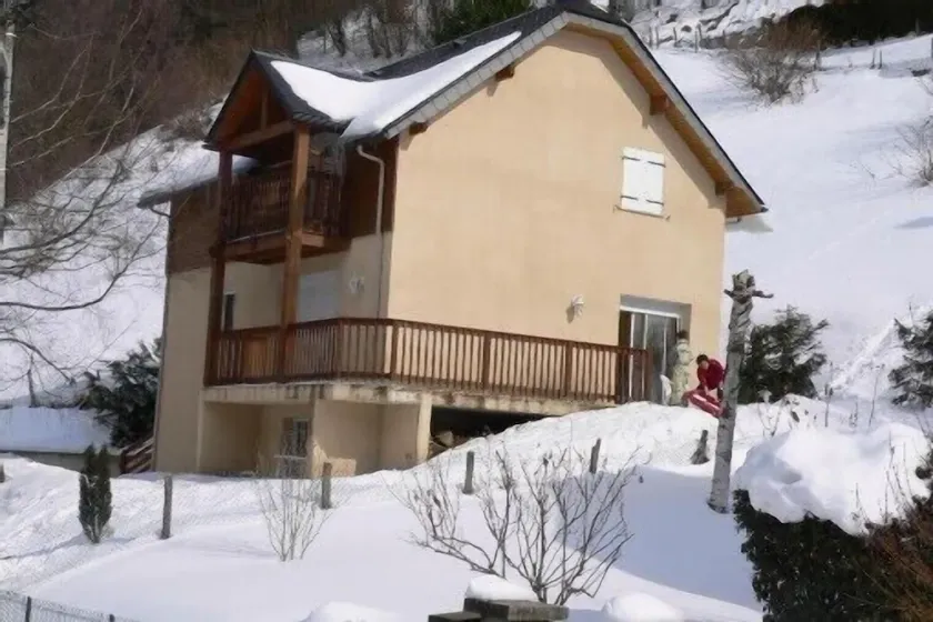 chalet   indépendant cauterets ,10 pers avec navette gratuite aux télécabines - Image 1