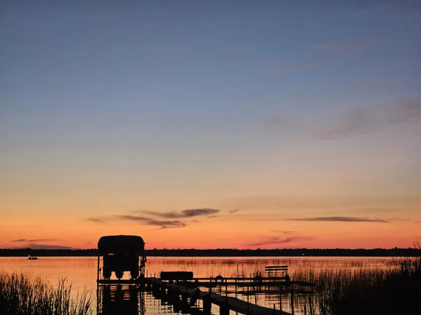 Lakeside Sand Beach House on 3 Acres of fun Near Nisswa and Cross Lake. - Image 1