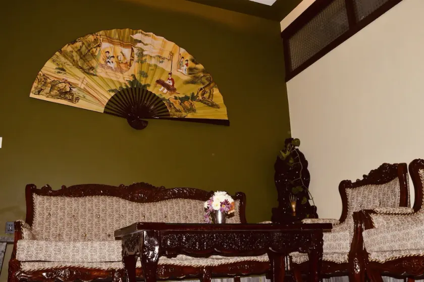 MODERN # CLEAN # KIDS FRIENDLY # SOAMI BAGH # DAYAL BAGH # QUITE # CONVENIENT - Image 1
