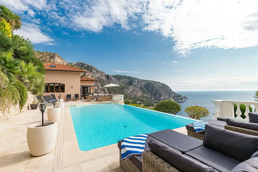 Eze Rock - Image 1