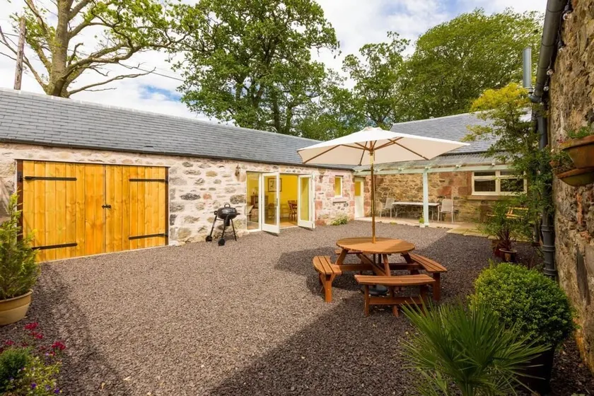 A BEAUTIFUL HOLIDAY LODGE IN PERTHSHIRE, SCOTLAND - SLEEPS 6.  No PETS PLEASE - Image 1