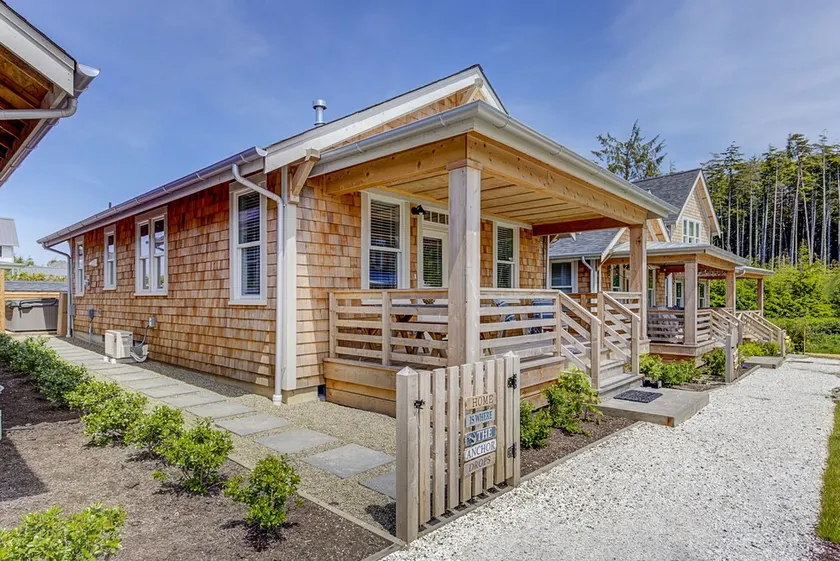 Seabrook Resting Beach | Hot Tub, Pet Friendly 2BR | Sleeps 4, The Croft - Image 1