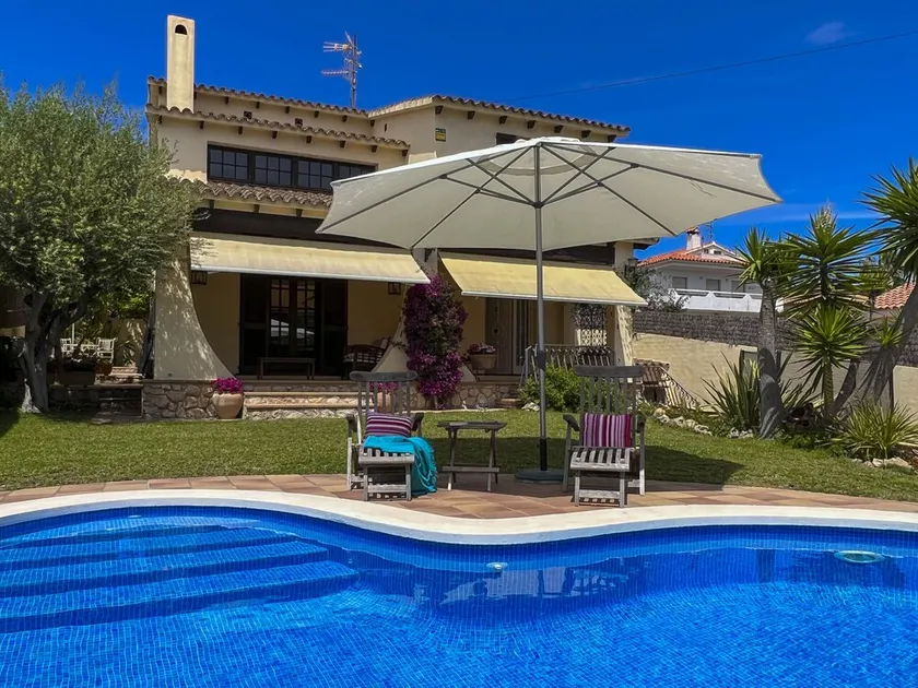 Villa Paradís - Piscina, Barbacoa, Sala de juegos, Aire Acondicionado - Image 1