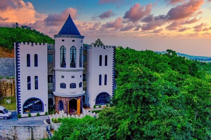 Luxurious Castle; Ocean Views & Waterfalls! Complimentary Onsite Driver and Chef - Image 1
