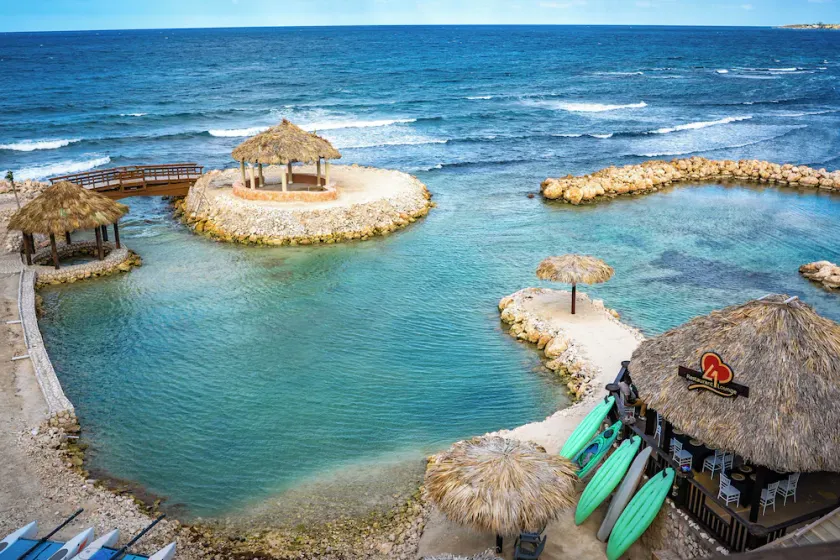 Tiamo Beach Resort and Spa - Image 1
