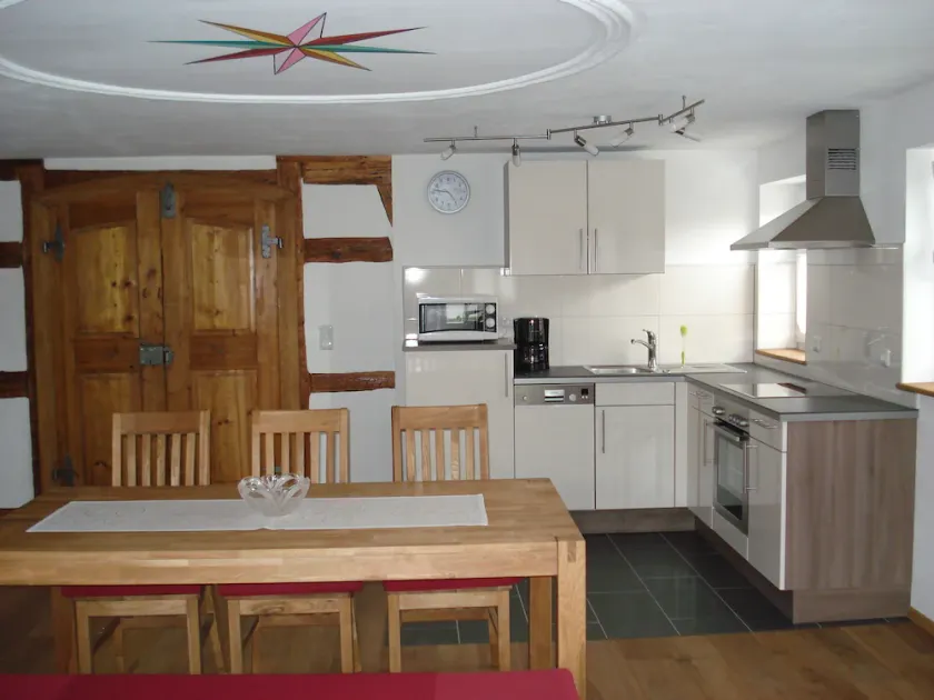 Gemütliche 72qm Ferienwohnung mit Terrasse; kostenfreies Parken und WLAN - Image 1