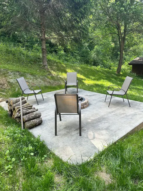 Cozy Sportsman's Hideaway - Image 1