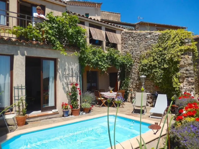 Picturesque house in 17th century village, with privacy, pool and views - Image 1