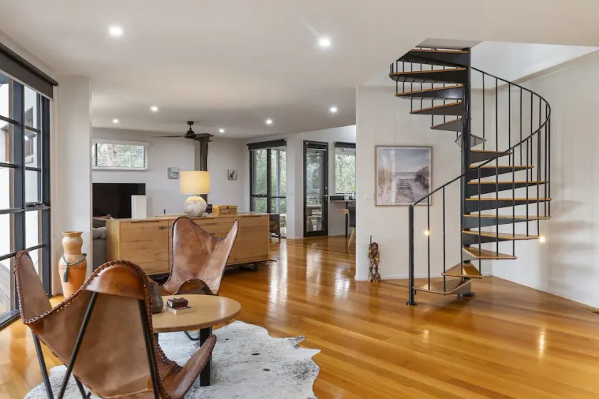 Stylish 3-Bedroom and Outdoor Grill and Pizza Oven - Image 1