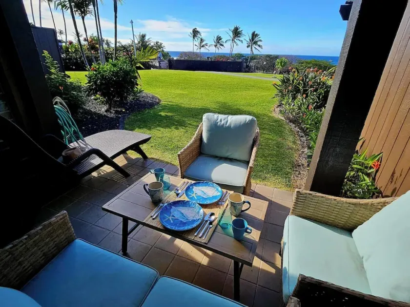 Enjoy ocean views & walk to Black Sand Beach! - Image 1