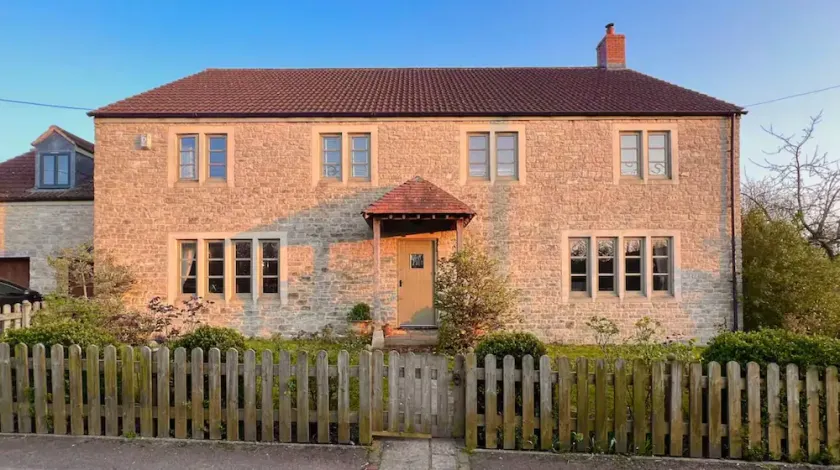 Stunning detached house near Bruton - Image 1