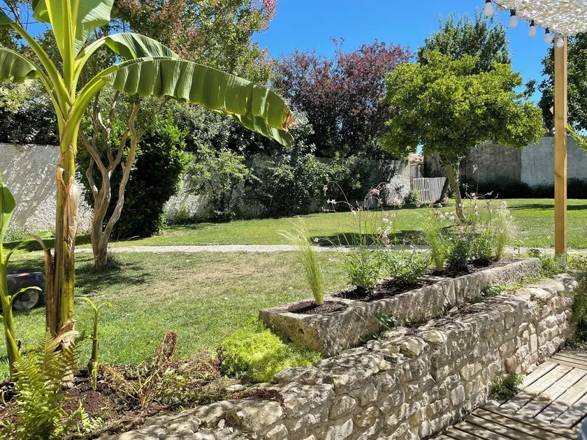 Renovated farmhouse 260m - Image 1