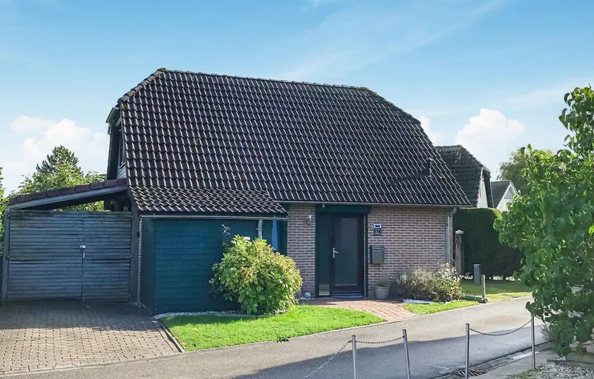 3 Bedroom Nice Home In Wolphaartsdijk - Image 1